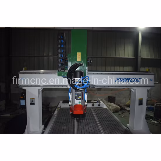 China 1325 CNC-Holzbearbeitungsmaschine Atc-Gravurschneiden 4-Achsen-CNC-Fräser